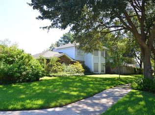 8602 Timbercraft Dr, Houston, TX 77095