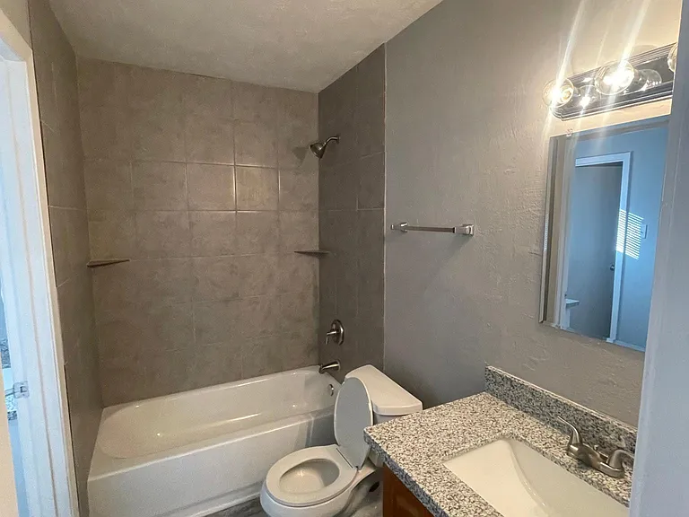1917 Pine Tree Dr #A — Photo 10