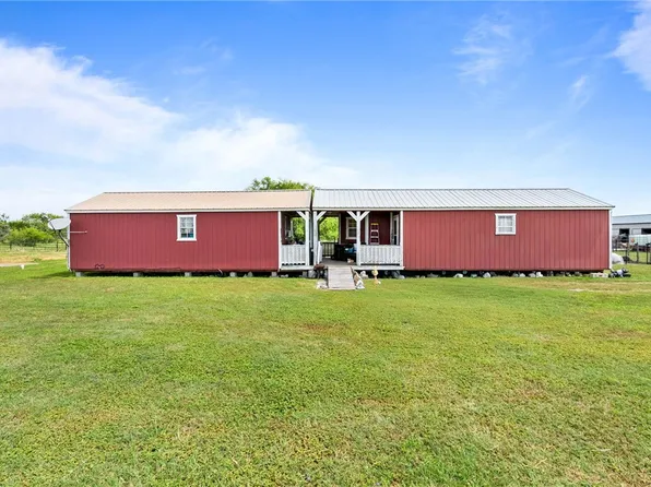 434 E County Road 2270, Riviera, TX 78379