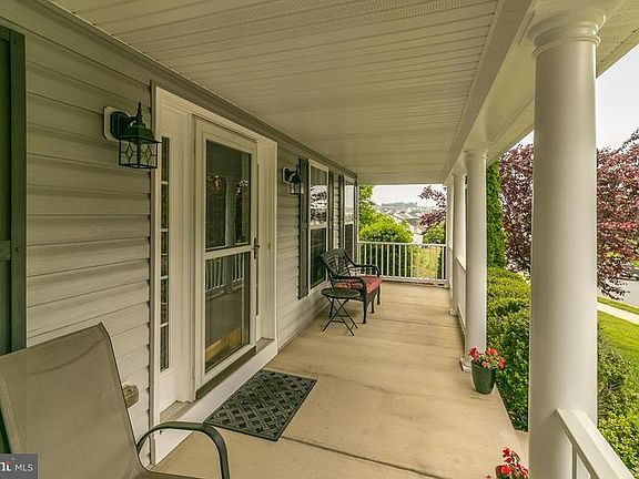 3rd image of 16478 Kramer Estate Dr