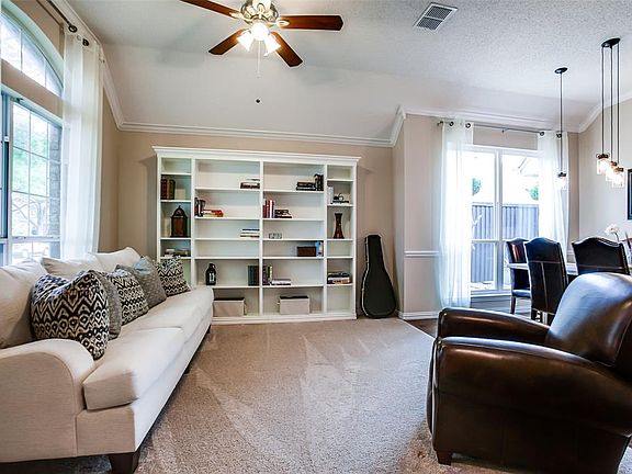4th image of 1617 Amber Ln
