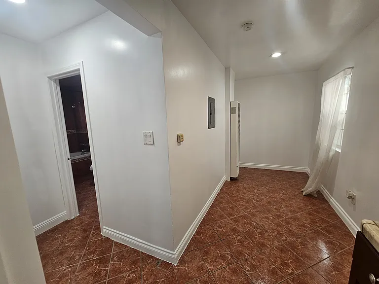 1107 S Central Ave #C — Photo 13