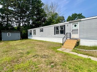 40 Circle Dr, Lewiston, ME 04240