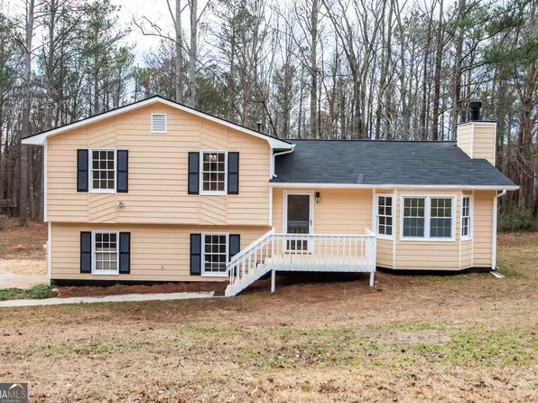 137 Laurel Ln, Carrollton, GA 30116