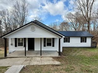 2801 Oak Grove Rd, Rocky Top, TN 37769
