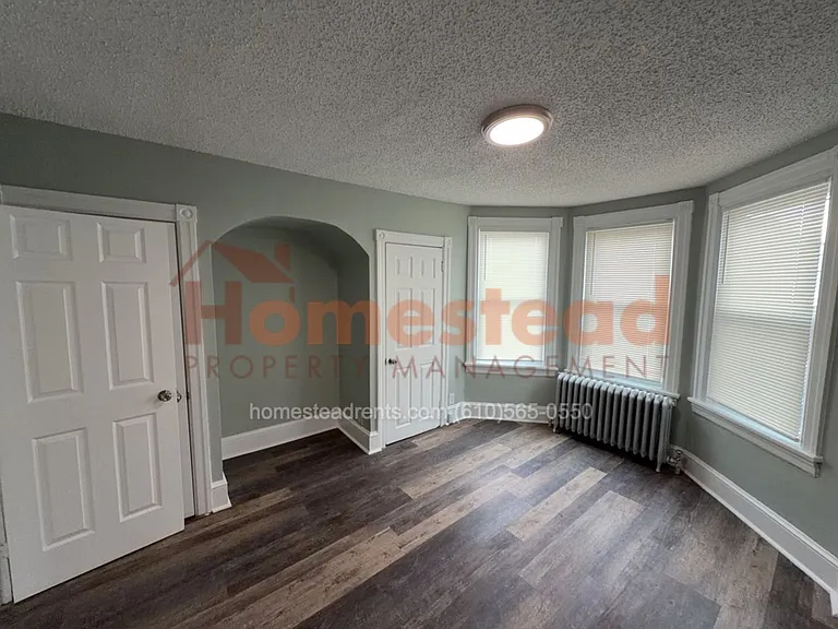 35 Roberta Avenue — Photo 5