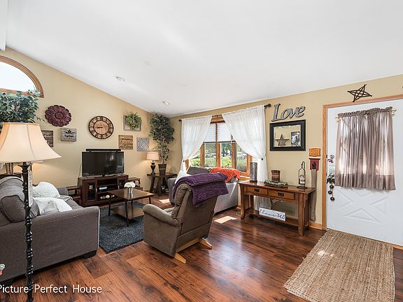 4th image of 2821 Nancy Vallera Ln