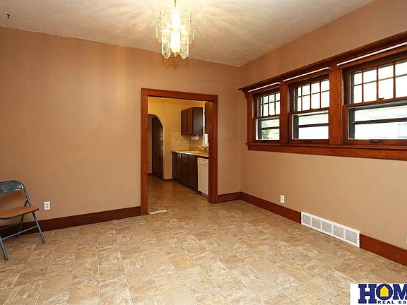 5th image of 849 S 34th St