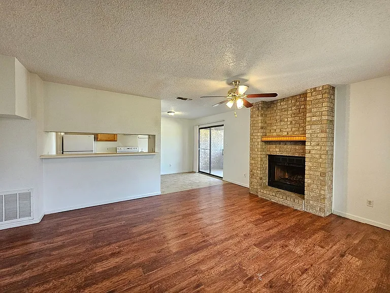 1815 Cedarhill Dr #A-D — Photo 7