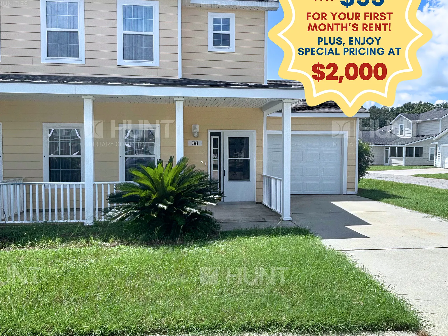 3 bed, 2.5 bath, 1640 sqft, $2,000 — Photo 1