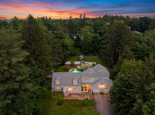 6 Newton Pl, Sturbridge, MA 01566