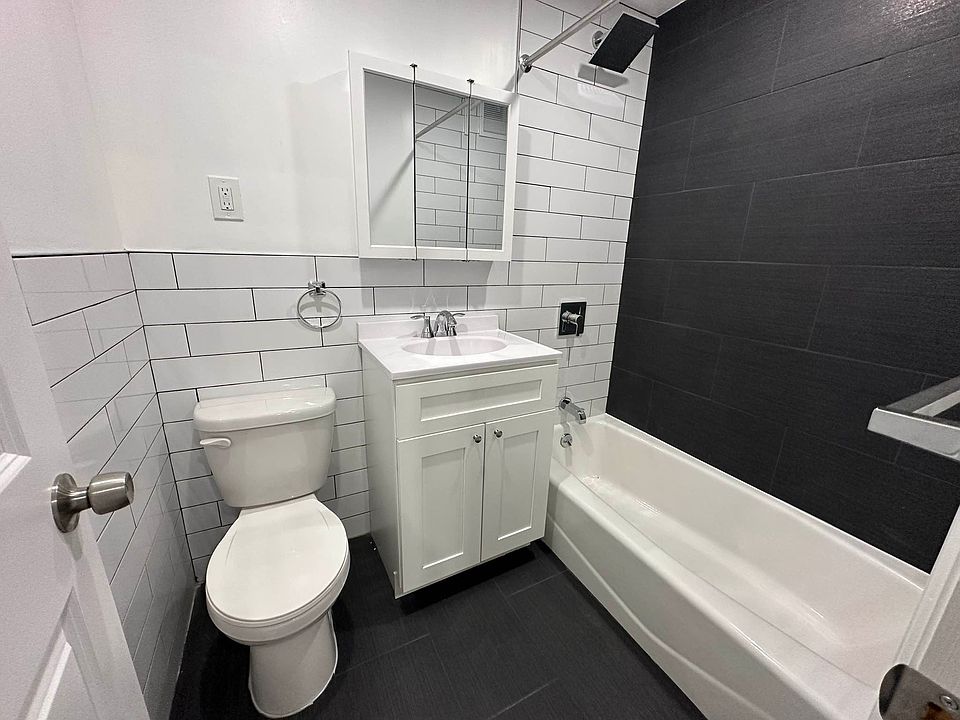 2nd image of 830 Magenta St APT 2B