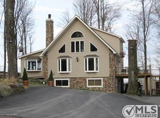 362 Fawn Rd, Pocono Lake, PA 18347