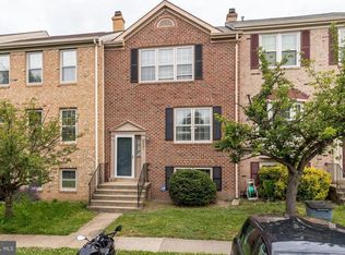 5421 Middlebourne Ln, Centreville, VA 20120