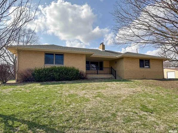 107 N Anson St, Middletown, IL 62666