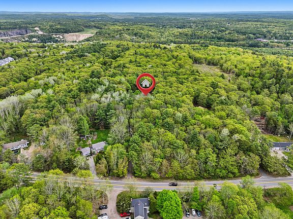 5th image of 558 River Road