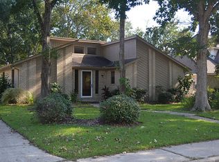 618 Kings Ct, Dickinson, TX 77539