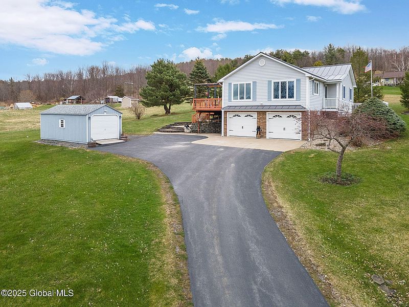 3rd image of 620 Cross Hill Road