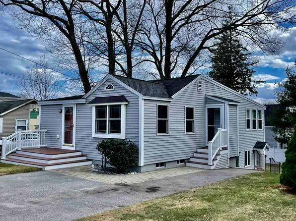 5 Walnut Avenue, Hampton, NH 03842