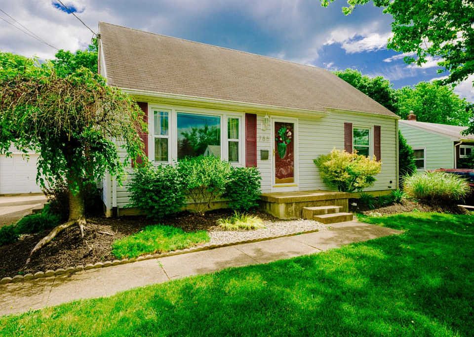 1st image of 785 Magie Ave