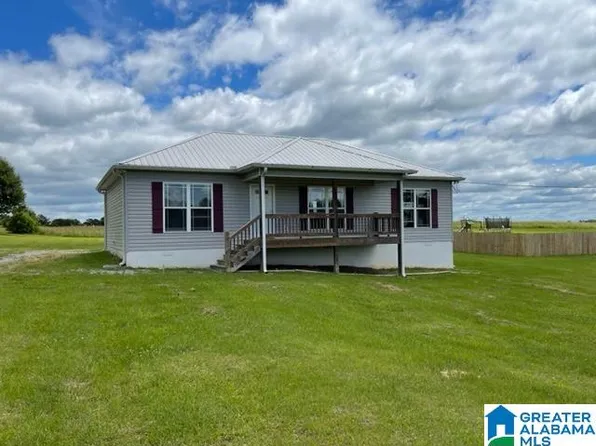 1021 Holt Cir, Hayden, AL 35079