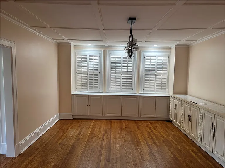 703 Saint James St — Photo 18