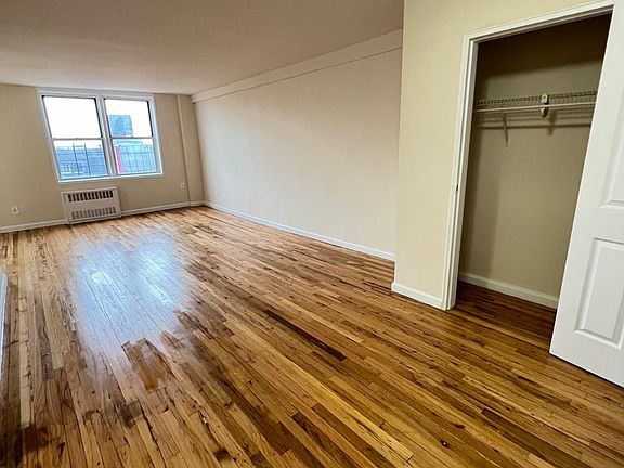 2nd image of 22410 Jamaica Ave APT 5H