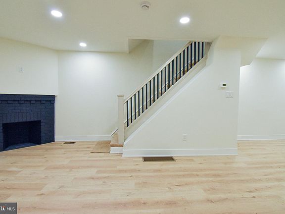 3rd image of 5814 Crittenden St