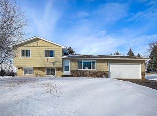 1807 Sakenda Rd, Buffalo, MN 55313