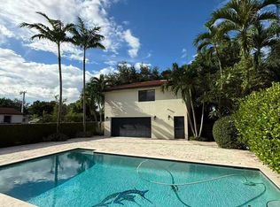 8883 SW 28th St, Miami, FL 33165