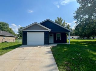 156 Bud St, Sullivan, MO 63080