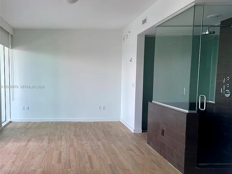 1040 Biscayne Blvd #1105 — Photo 13