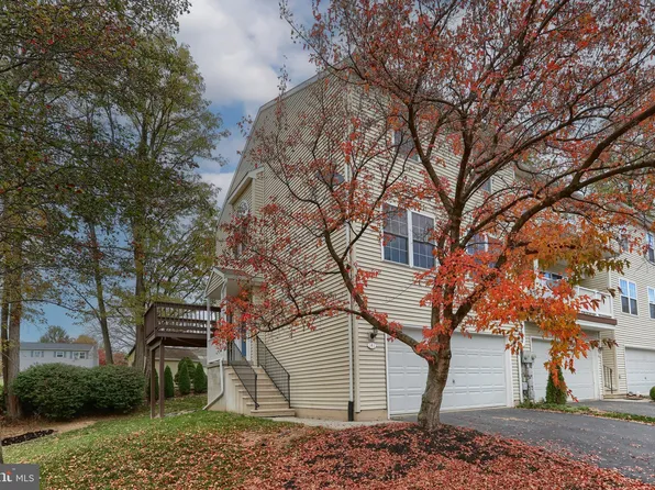 141 Woodside Ct, Annville, PA 17003
