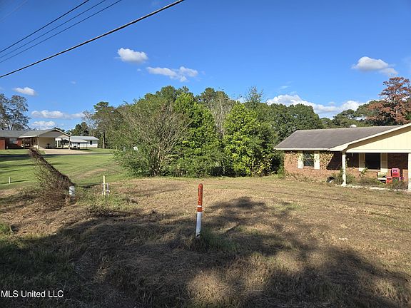 2nd image of 1721 Highway 29 N