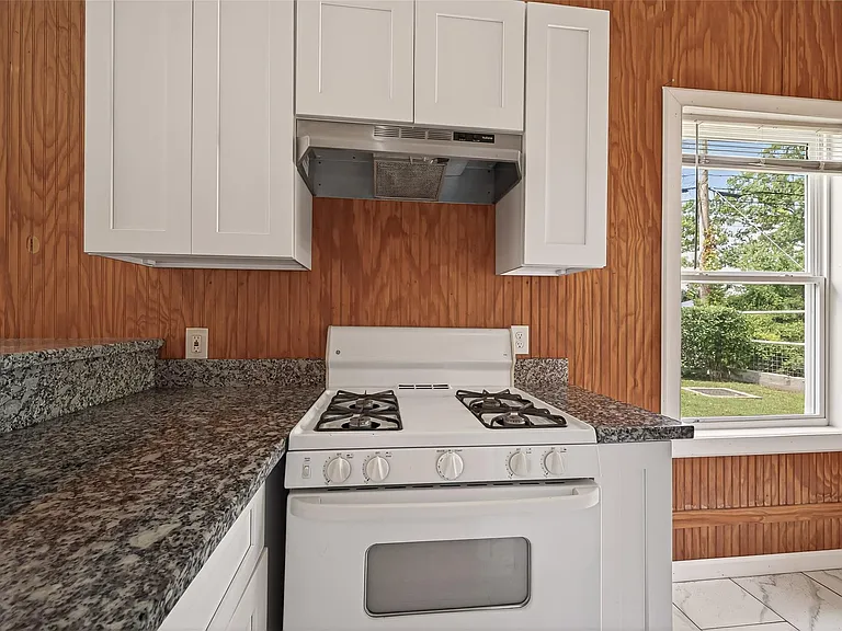 5220 Simsbrook Dr — Photo 12