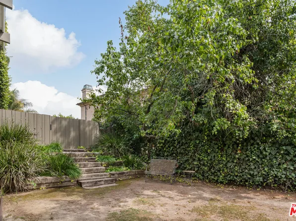 2320 Westridge Rd, Los Angeles, CA 90049