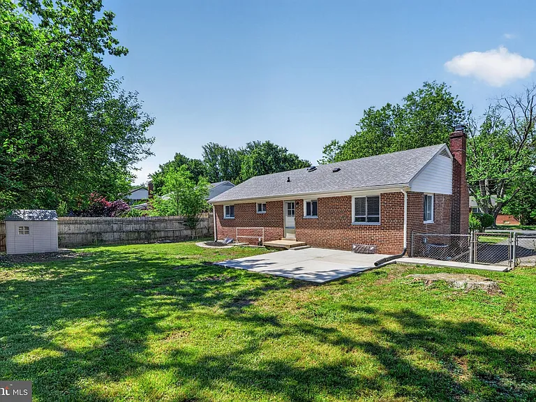 7216 Carol Ln — Photo 5