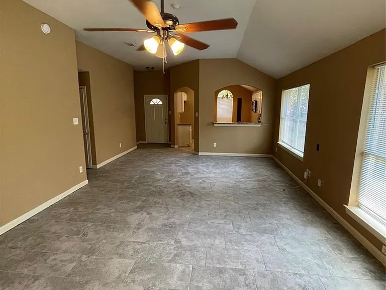 5235 Sherilynn Dr — Photo 6