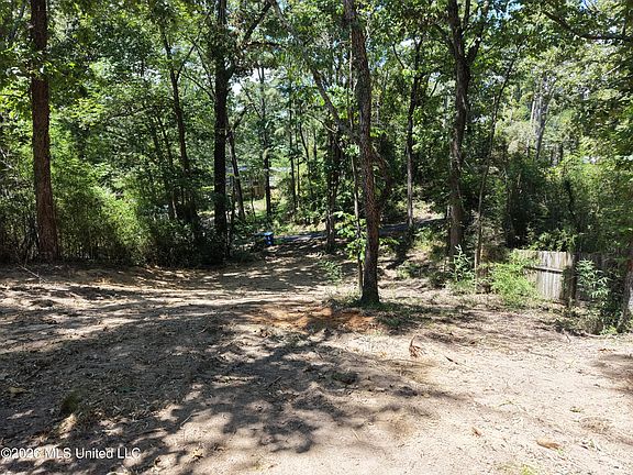 5th image of Dogwood Dr Lot 83