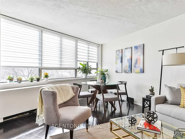 250 Queens Quay W #206 — Photo 4