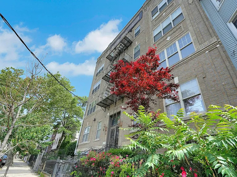 42 Prospect St #3C — Photo 11