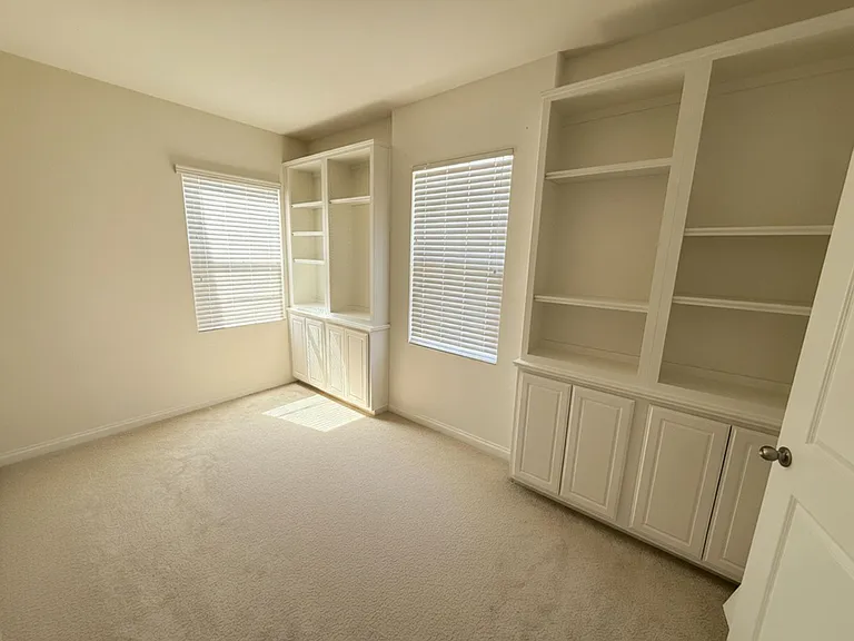 1327 Cathedral Oaks Rd — Photo 10