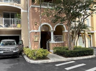 6434 Emerald Dunes Dr APT 303, Royal Palm Beach, FL 33411
