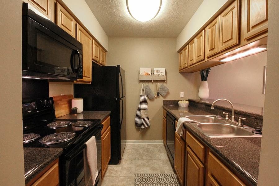 1st image of 7135 Thatcher Dr #122328