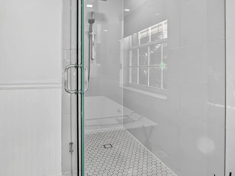 18280 Coral Isles Dr — Photo 33