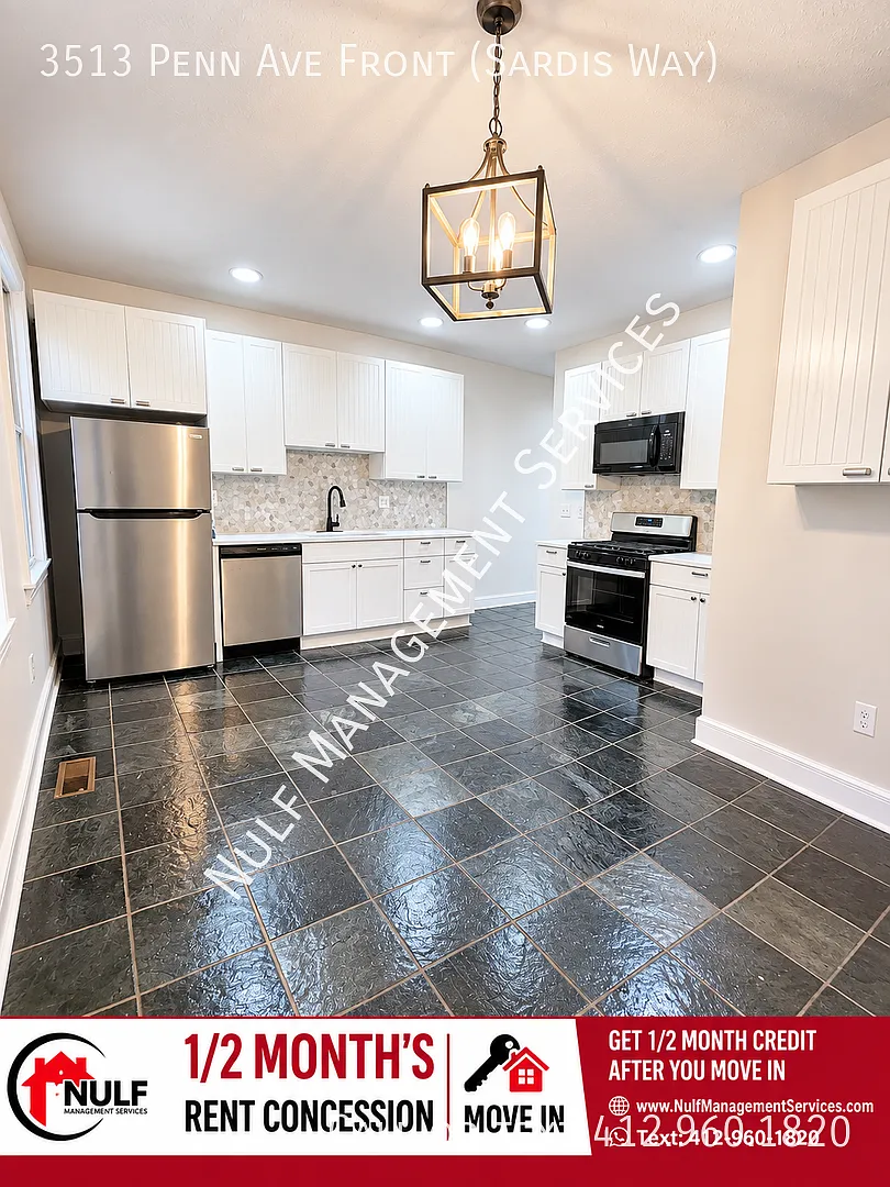 2 bed, 1 bath + 2 half bathrooms in Lawrenceville — Photo 1