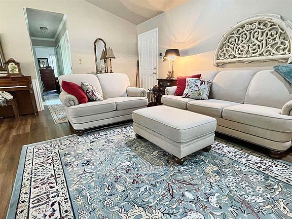 2nd image of 18 Quail Ridge Ct #D