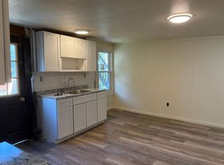 135 Silver Sands Rd APT 1, East Haven, CT 06512