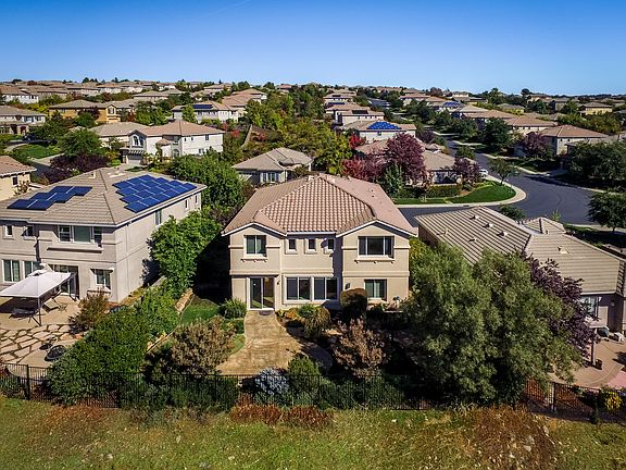 4th image of 1283 Villagio Dr