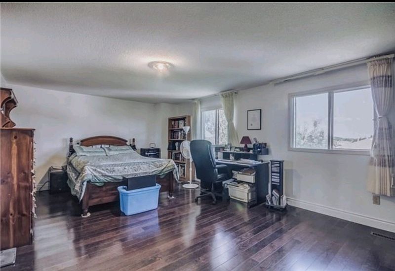 Toronto House for rent - 3 Bedrooms — photo 4